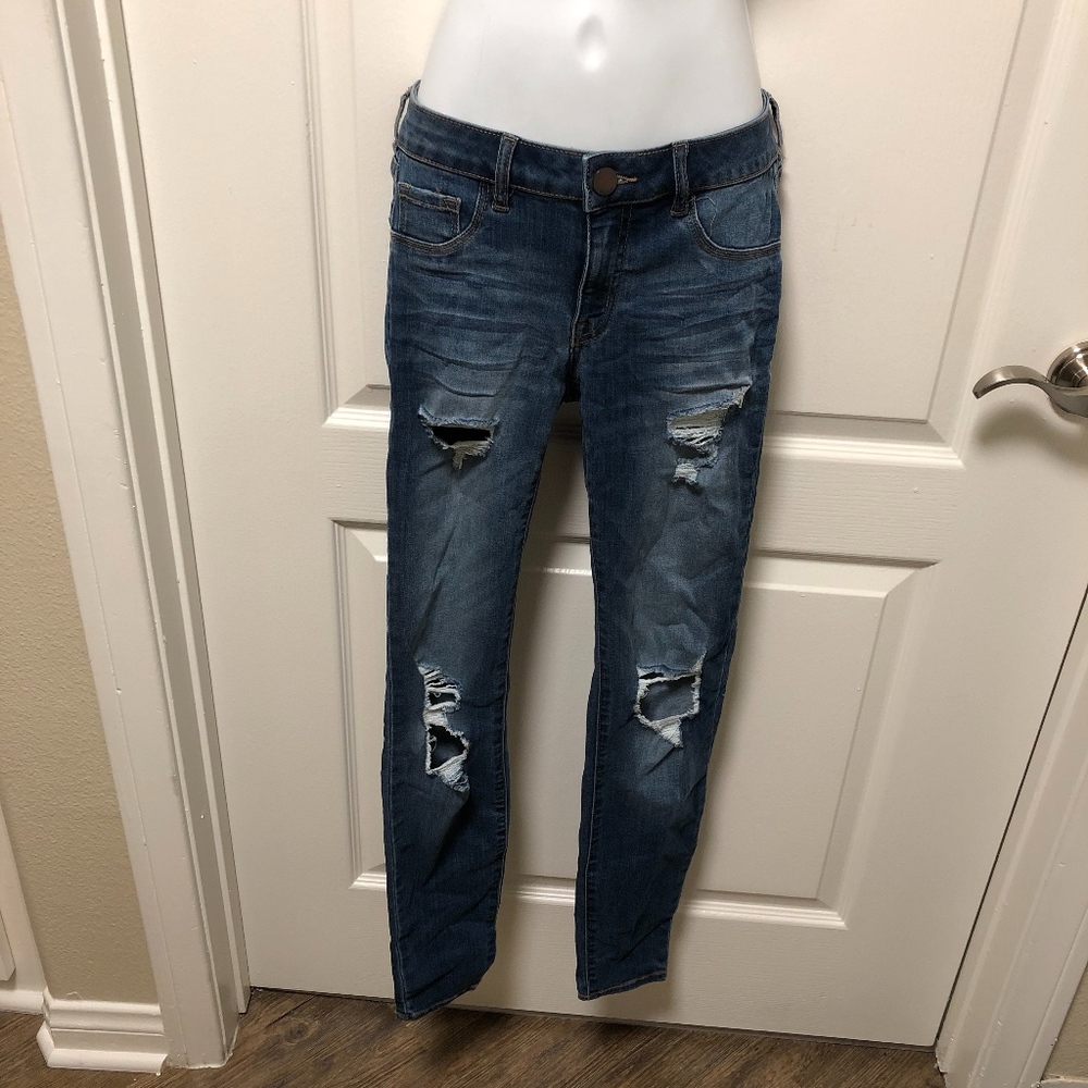 Charlotte Russe Refuge High Waist Ripped Jeans 0